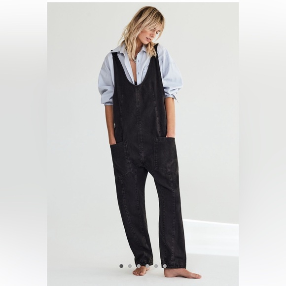 Free People NWT High Roller Jumpsuit Size Large in Mineral Black - Picture 1 of 11